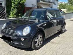 Schwarz Gebraucht 2004 Mini ONE Kleinwagen | 2.400 € (Fairer Preis)