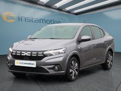 Grau Gebraucht 2024 Dacia Logan Limousine | 18.149 € (Fairer Preis)