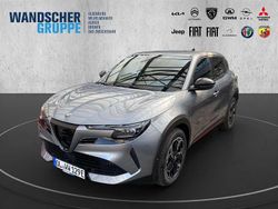 Schwarzschwarz Gebraucht 2024 Alfa Romeo Junior Edizione Speciale SUV | 33.950 € (Guter Preis)