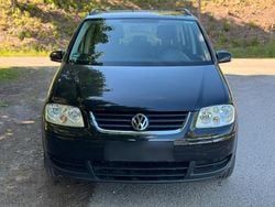 Schwarz Gebraucht 2005 VW Touran Van / Kleinbus | 1.200 € (Superpreis)