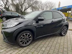 Grau Gebraucht 2022 Toyota Aygo Play Kleinwagen | 14.200 € (Guter Preis)