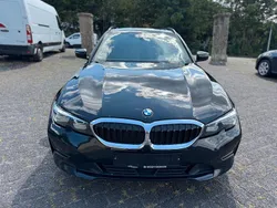 Schwarz Gebraucht 2022 BMW 318 Sport Line Kombi | 25.999 € (Guter Preis)