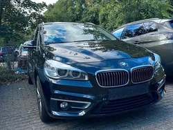 Schwarz Gebraucht 2015 BMW 220 Gran Tourer Van / Kleinbus | 17.900 €