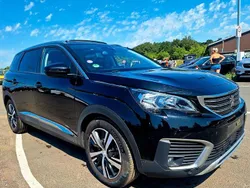 Schwarz Gebraucht 2019 Peugeot 5008 Allure Van / Kleinbus | 10.500 € (Fairer Preis)