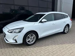 Weiß Gebraucht 2021 Ford Focus Cool & Connect Kombi | 14.949 € (Guter Preis)