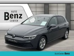 Grau Gebraucht 2024 VW Golf VIII Life Limousine | 29.790 € (Fairer Preis)