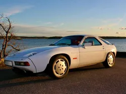 Weiß Gebraucht 1985 Porsche 928 Coupé | 31.990 €