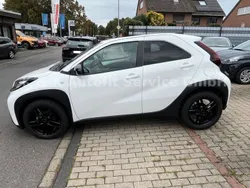 Weiß Neu 2024 Toyota Aygo X-play Kleinwagen | 16.800 €
