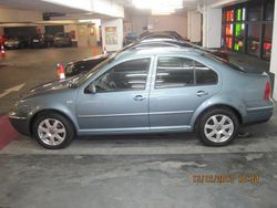 Blau Gebraucht 2004 VW Bora Limousine | 3.990 €