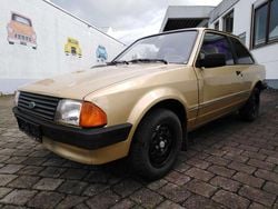 Gold Gebraucht 1981 Ford Escort Limousine | 1.400 €