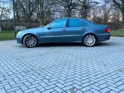 Grau Gebraucht 2006 Mercedes E420 Elegance Limousine | 8.699 €