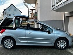 Silber Gebraucht 2011 Peugeot 207 CC Cabrio | 1.600 € (Superpreis)
