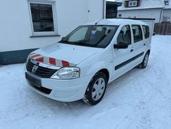 Weiß Gebraucht 2010 Dacia Logan MCV Kombi | 2.999 € (Fairer Preis)