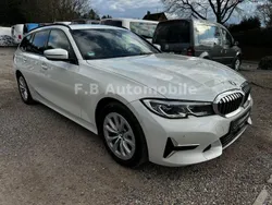 Sonderlackierung Gebraucht 2020 BMW 320 Advantage Kombi | 19.999 € (Teuer)