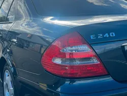 Schwarz Gebraucht 2002 Mercedes E240 Limousine | 4.900 € (Teuer)