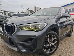 Grau Gebraucht 2022 BMW X1 SUV | 17.255 € (Fairer Preis)