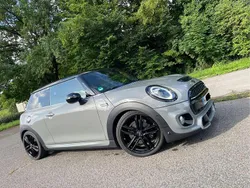 Grau Gebraucht 2018 Mini John Cooper Works Kleinwagen | 21.500 €