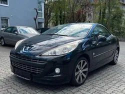 Schwarz Gebraucht 2012 Peugeot 207 CC Roland Garros Cabrio | 2.100 € (Superpreis)