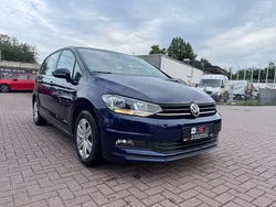 Atlantic blue Gebraucht 2017 VW Touran Trendline Van / Kleinbus | 13.499 € (Fairer Preis)