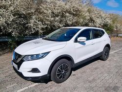 Weiß Gebraucht 2019 Nissan Qashqai Visia SUV | 13.500 € (Superpreis)