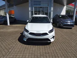 Carraraweiss Neu 2025 Kia Ceed Sportswagon Kombi | 24.500 € (Guter Preis)