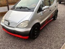 Silber Gebraucht 1998 Mercedes A160 Edition Van / Kleinbus | 2.999 €