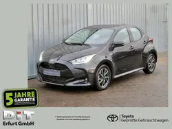 Black mica / ink Neu 2025 Toyota Yaris Hybrid Kleinwagen | 23.590 € (Guter Preis)