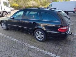 Schwarz Gebraucht 2004 Mercedes 320 Kombi | 2.299 €
