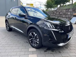 Schwarz Gebraucht 2021 Peugeot 2008 Allure SUV | 17.500 € (Guter Preis)