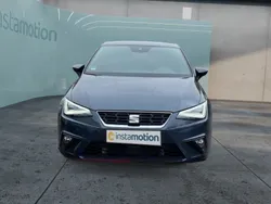 Grau Gebraucht 2024 Seat Ibiza FR Limousine | 22.550 € (Etwas zu teuer)