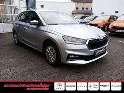 Silber Gebraucht 2025 Skoda Fabia Selection Limousine | 21.490 € (Guter Preis)