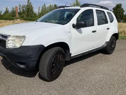 Weiß Gebraucht 2012 Dacia Duster SUV | 3.900 € (Guter Preis)