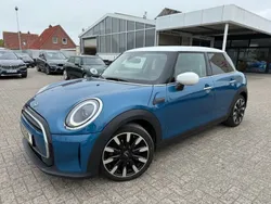 Island blue metallic Gebraucht 2023 Mini Cooper Kleinwagen | 21.990 € (Guter Preis)