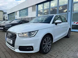 Gletscherweiss Gebraucht 2016 Audi A1 Sport Kleinwagen | 8.600 € (Fairer Preis)