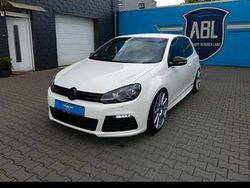 Weiß Gebraucht 2011 VW Golf VI Limousine | 18.999 €