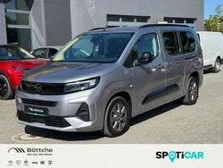 Artensegrau metallic Gebraucht 2024 Opel Combo Life Van / Kleinbus | 27.780 € (Etwas zu teuer)