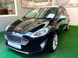 Schwarz Gebraucht 2017 Ford Fiesta Titanium Kleinwagen | 13.950 € (Fairer Preis)