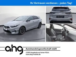 Grau Neu 2025 Kia Ceed 4 Limousine | 31.975 € (Teuer)