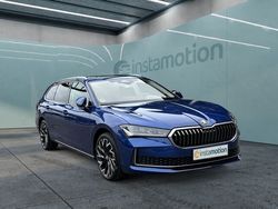 Blau Gebraucht 2024 Skoda Superb Kombi | 63.251 €