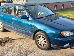 Blau Gebraucht 2001 Nissan Primera Comfort Limousine | 799 € (Fairer Preis)