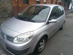 Silber Gebraucht 2006 Renault Mégane II Kleinwagen | 1.500 €