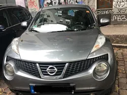 Grau Gebraucht 2011 Nissan Juke SUV | 9.250 € (Fairer Preis)