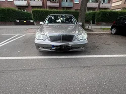 Grau Gebraucht 2003 Mercedes C200 Avantgarde Limousine | 3.100 € (Fairer Preis)