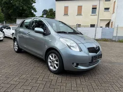 Grau Gebraucht 2007 Toyota Yaris Kleinwagen | 4.490 € (Etwas zu teuer)