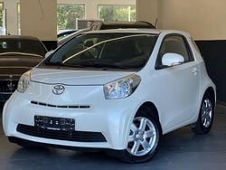 Weiß Gebraucht 2011 Toyota iQ Basis Kleinwagen | 8.490 € (Fairer Preis)