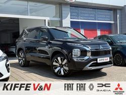 Schwarz Neu 2025 Mitsubishi Outlander P-HEV Top SUV | 53.980 € (Fairer Preis)