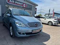 Blau Gebraucht 2007 Mercedes B200 Edition Van / Kleinbus | 7.950 € (Teuer)