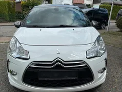 Weiß Gebraucht 2013 Citroën DS3 Sport Chic Limousine | 3.500 € (Superpreis)