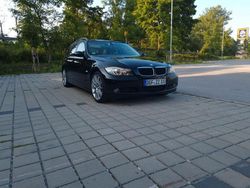 Schwarz Gebraucht 2007 BMW 320 Kombi | 8.500 € (Teuer)