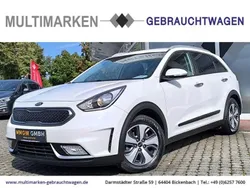 Weiss Gebraucht 2017 Kia Niro SUV | 16.990 € (Fairer Preis)